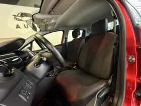 Renault Clio (2014) thumbnail 11