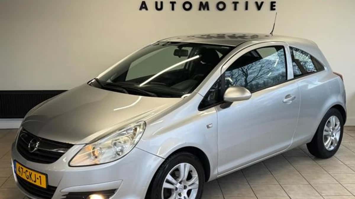 Opel Corsa (2008) — foto 1