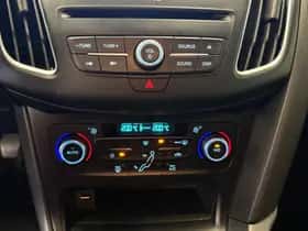 Ford Focus (2017) thumbnail 16