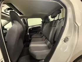 Volkswagen Up! (2013) thumbnail 12