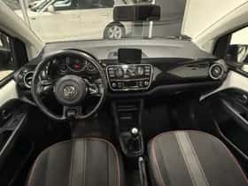 Volkswagen Up! (2013) thumbnail 10