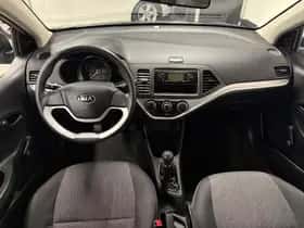 Kia Picanto (2014) thumbnail 10