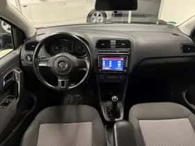 Volkswagen Polo (2010) thumbnail 8