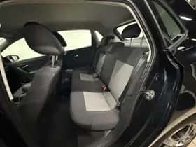 Volkswagen Polo (2010) thumbnail 10