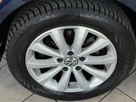 Volkswagen Touran (2011) thumbnail 18