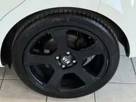 Kia Rio (2013) thumbnail 17