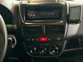 Opel Combo (2016) thumbnail 12