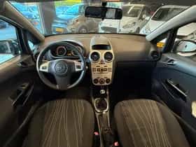 Opel Corsa (2008) thumbnail 8