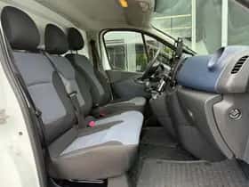 Opel Vivaro (2019) thumbnail 12