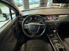 Peugeot 508 (2011) thumbnail 11
