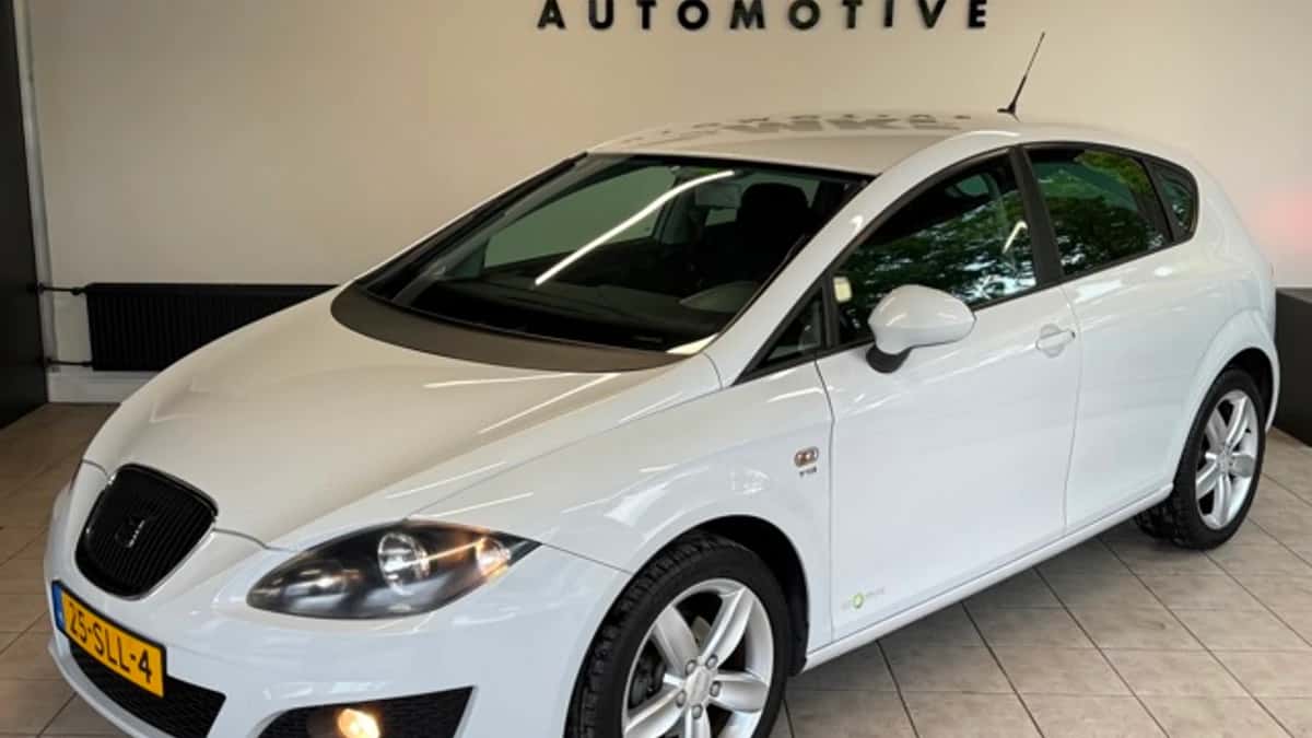SEAT Leon (2011) — foto 1