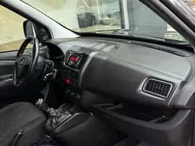 Opel Combo (2017) thumbnail 11