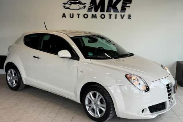 Alfa Romeo Mito (2011) thumbnail 2