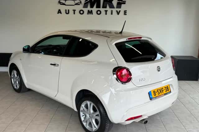 Alfa Romeo Mito (2011) thumbnail 3