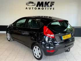 Ford Fiesta (2010) thumbnail 3