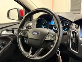 Ford Focus (2015) thumbnail 13