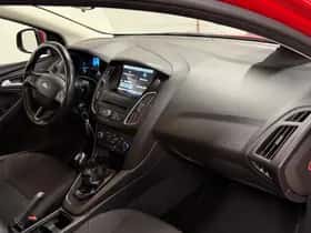 Ford Focus (2015) thumbnail 8