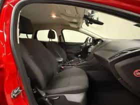 Ford Focus (2015) thumbnail 9