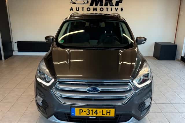 Ford Kuga (2018) thumbnail 5