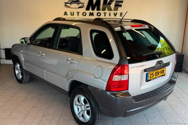 Kia Sportage (2007) thumbnail 3