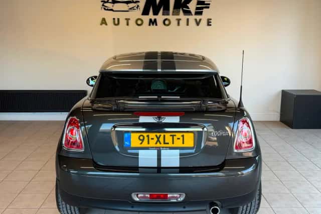 MINI Coupé (2012) thumbnail 6