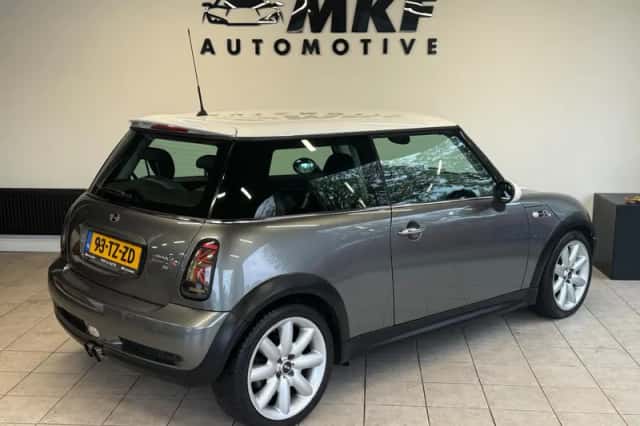 MINI Mini (2003) thumbnail 4