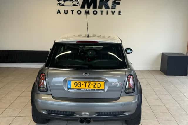 MINI Mini (2003) thumbnail 6