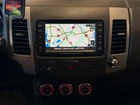 Mitsubishi Outlander (2011) thumbnail 11