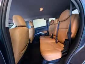 Mitsubishi Outlander (2011) thumbnail 9