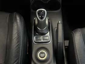 Mitsubishi Outlander (2013) thumbnail 17