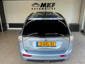 Mitsubishi Outlander (2013) thumbnail 6