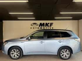 Mitsubishi Outlander (2013) thumbnail 7