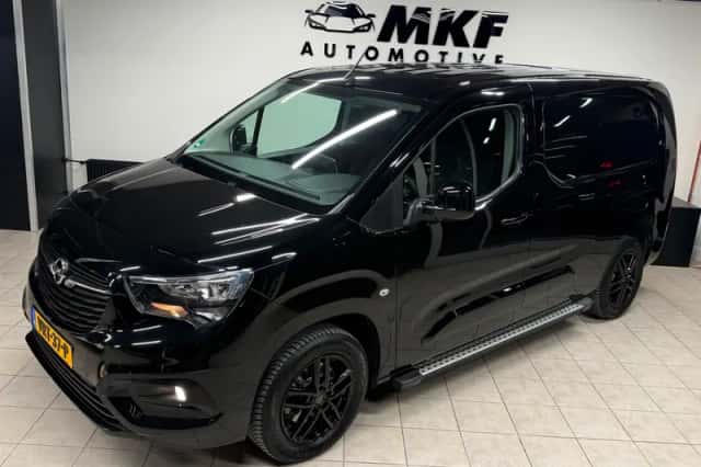 Opel Combo (2022) thumbnail 1