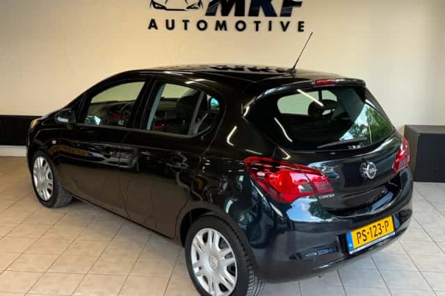 Opel Corsa (2016) thumbnail 3