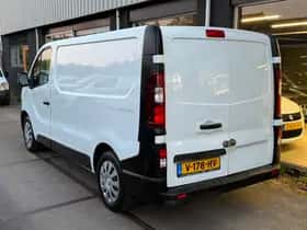 Opel Vivaro (2017) thumbnail 3