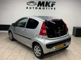 Peugeot 107 (2010) thumbnail 3