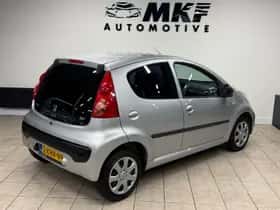 Peugeot 107 (2010) thumbnail 4