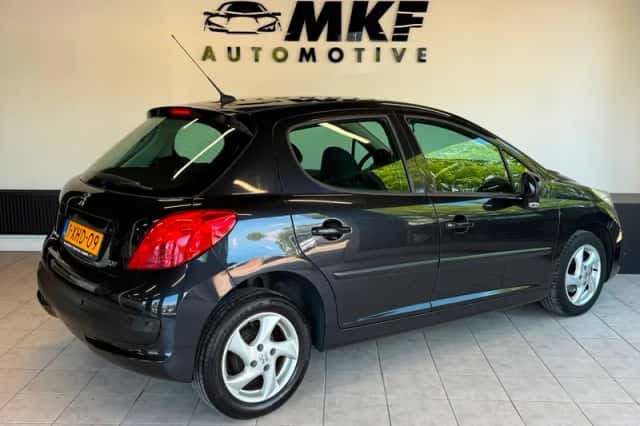 Peugeot 207 (2009) thumbnail 3
