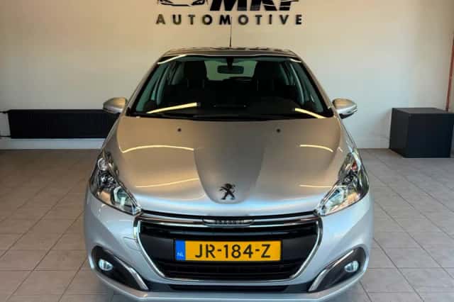 Peugeot 208 (2016) thumbnail 5