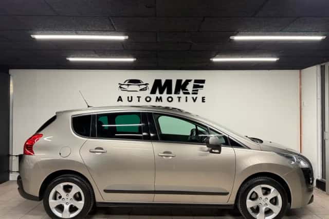 Peugeot 3008 (2011) thumbnail 6