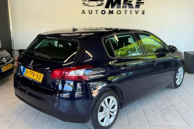 Peugeot 308 (2014) thumbnail 4