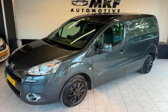 Peugeot Partner (2015) thumbnail 1