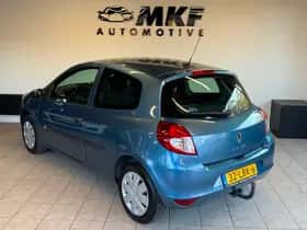 Renault Clio (2010) thumbnail 3