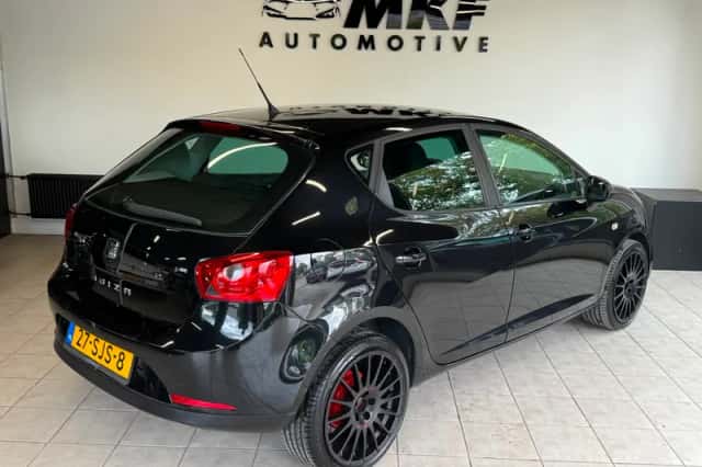 SEAT Ibiza (2011) thumbnail 4