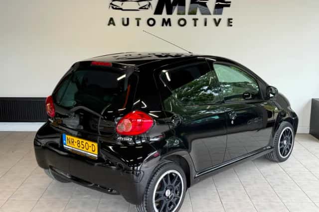 Toyota Aygo (2006) thumbnail 4
