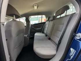 Volkswagen Golf (2008) thumbnail 11