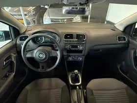 Volkswagen Polo (2011) thumbnail 9