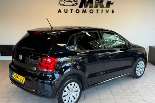 Volkswagen Polo (2014) thumbnail 4