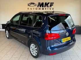 Volkswagen Touran (2011) thumbnail 3