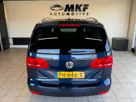 Volkswagen Touran (2011) thumbnail 6